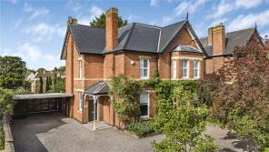 224, London Road, Charlton Kings, Cheltenham GL52 6HW
