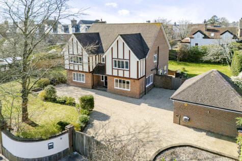 Park Road, Heathfield