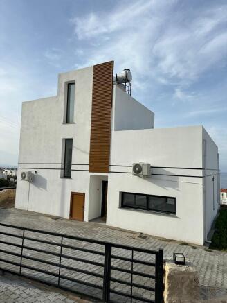 INCREDIBLE OFFER READY NOW NEW 3 Bedroom Sea View Villa Image 9999 2