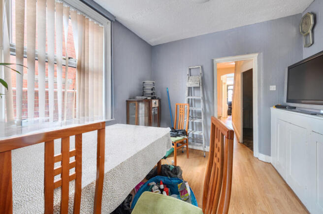 1396707-6-695cea8...