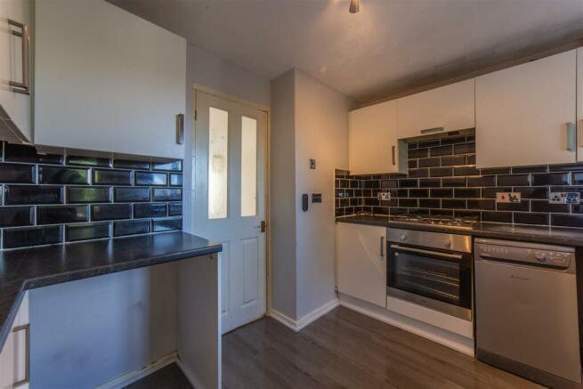 56 Greenmeadow Way-10.jpg