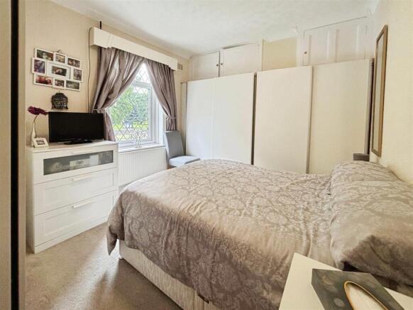 2 bed Semi-Detached for sale Image 10