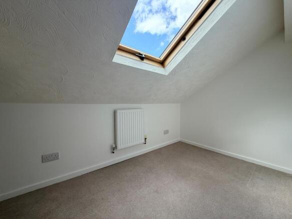 4 bed End of Terrace to rent Image 12