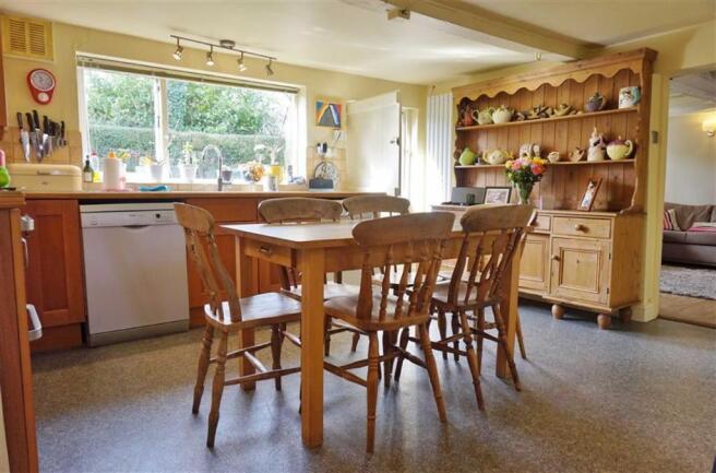 KITCHEN/DINER