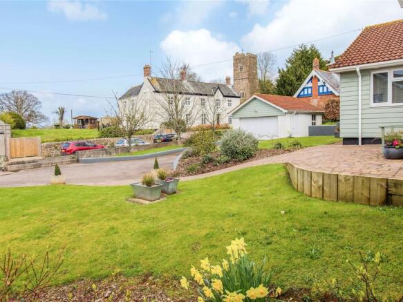 Front Garden & Drive