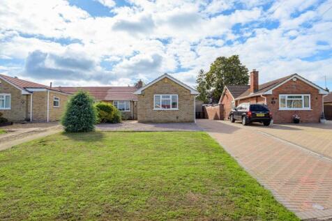 Charles Cope Road, Orton Waterville, PE2