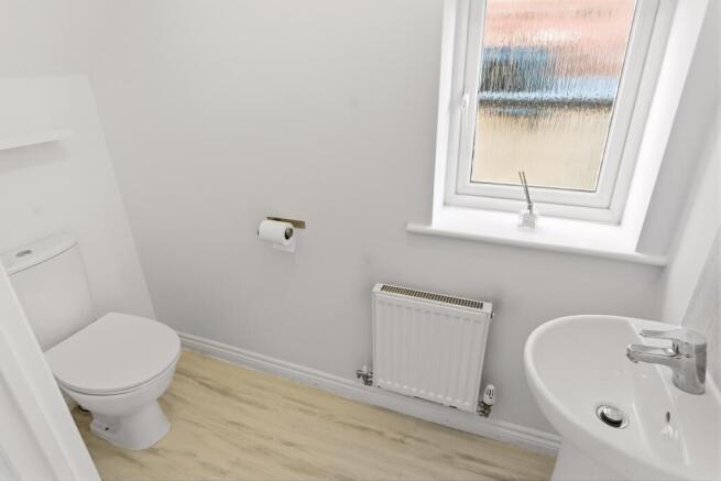 3 bed Semi-Detached for sale Image 7