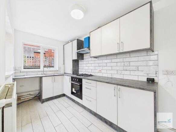 CAM03394G0-PR0387...