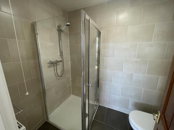 4 bed Link Detached House to rent Image 7