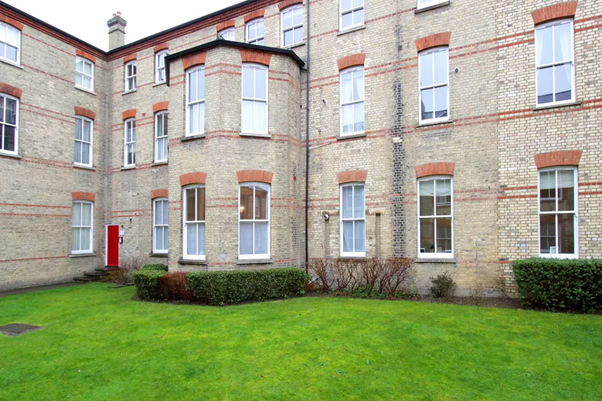Mallard Road, Abbots Langley, WD5 photo 2