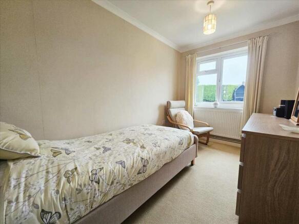 Bedroom 3: