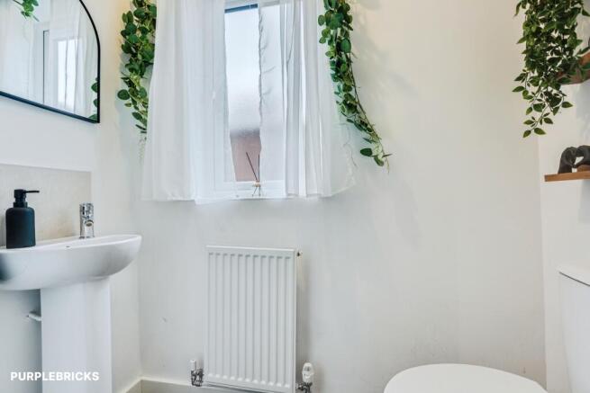 2 bed Semi-Detached for sale Image 8