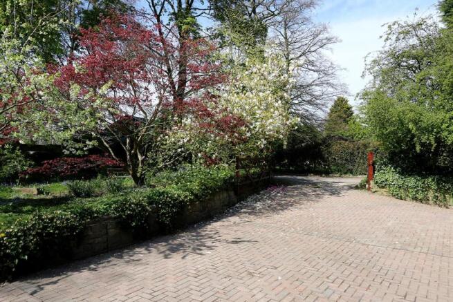063 Gardens.JPG