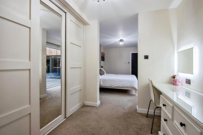 4 bed Detached for sale Image 12