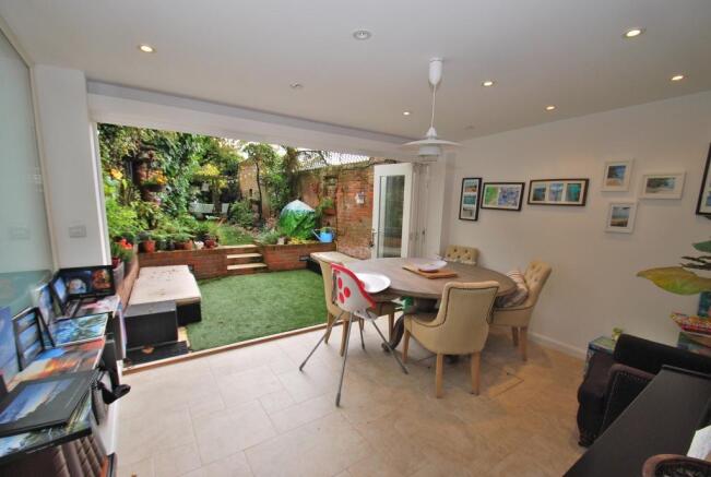 Garden room
