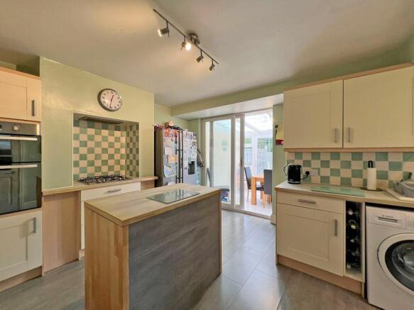 BREAKFAST KITCHEN