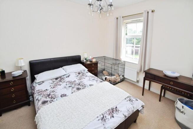 3 bed Terraced for sale Image 5