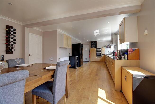 Kitchen/Dining Room