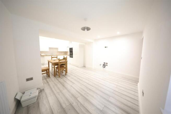 12 bed Block of Apartments for sale Image 5
