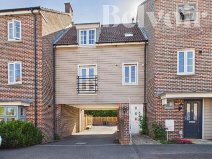 Warner Close, Marnel Park, Basingstoke, RG24