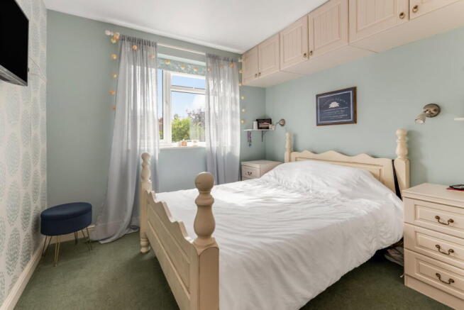 4 bed Semi-Detached for sale Image 8