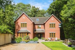 5, Wesley Place, Mold CH7 1BX