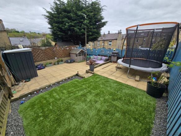 3 bed Terraced for sale Image 10