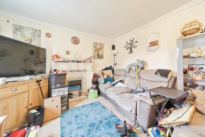 3 bed Detached for sale Image 4