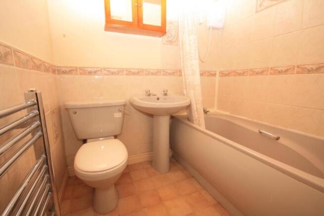 BATHROOM/W.C.