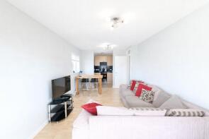 Flat 5, 60 Spruce Lodge, Brent View Road, Colindale, London NW9 7EF
