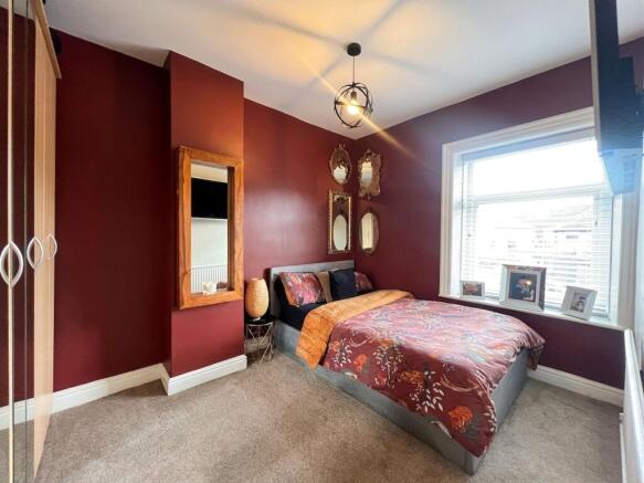 3 bed Terraced for sale Image 9