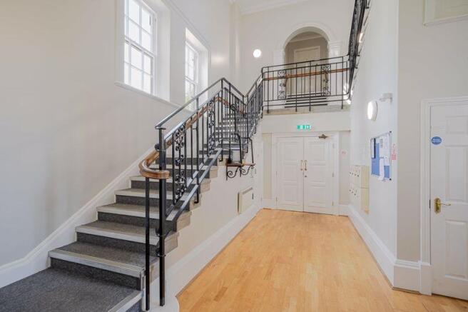 2 bed Apartment for sale Image 6