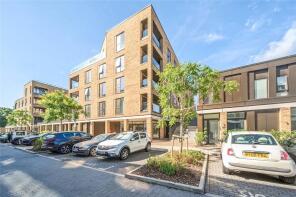 Flat 20, 2 Somers House, Spitfire Chase, Walton-on-thames KT12 1FW