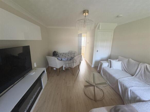 Clipper Close, Bridgwater photo 2