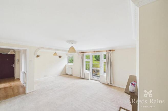 2 bed Apartment to rent Image 7