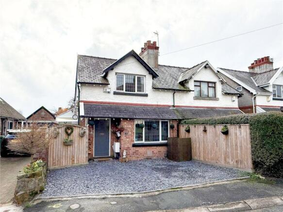 2-bed semi-detached on Kings Brow, Higher Bebington, Wirral, £240,000