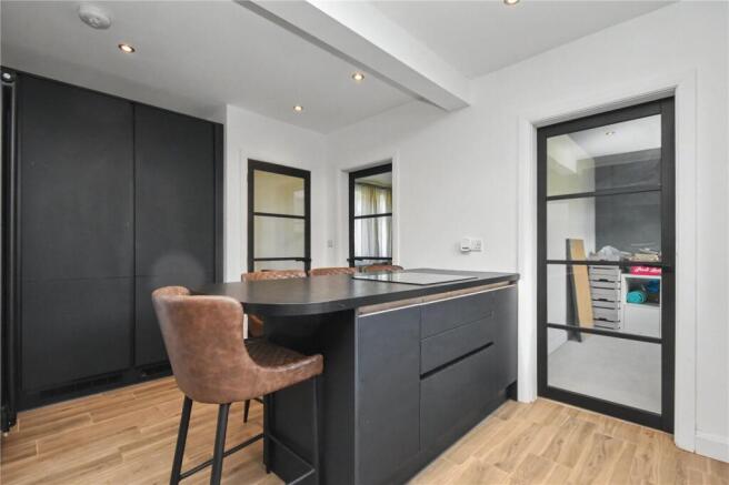 3 bed Semi-Detached for sale Image 11