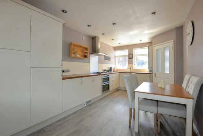 Kitchen Diner 2.jpg