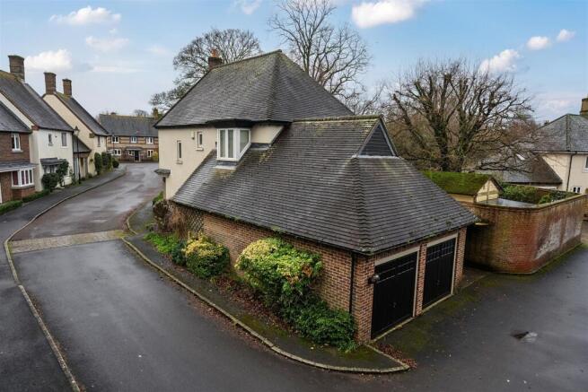 Garages & parking