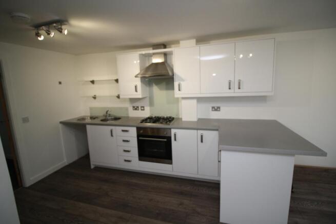 Torside Mews, Hadfield, Glossop, Derbyshire, SK13 1GB photo 4