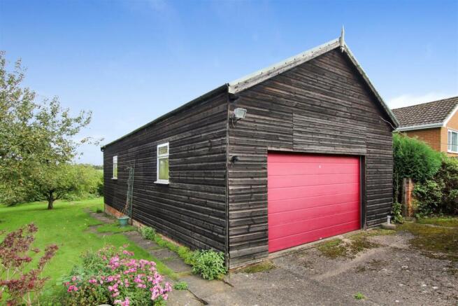Workshop & Garage.JPG