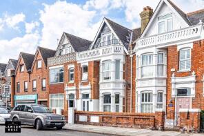 4 Flat Second Floor, Eastern Terrace, St Georges Road, Southsea PO4 9QR