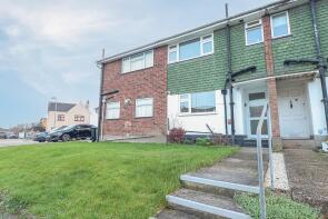 4, Steeplefield, Leigh-on-sea SS9 5XS
