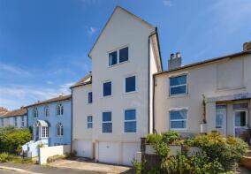 4, St Marys Terrace, Hastings TN34 3LS