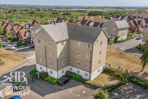 Five Oaks Lane, Camellia House, IG7
