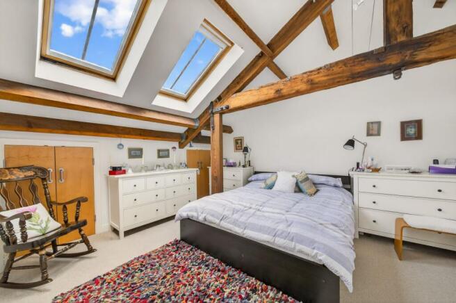 2 bed Apartment for sale Image 4