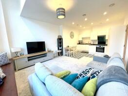 Flat 1, Hansom Hall, Newfoundland Road, St Pauls, Bristol BS2 9NX