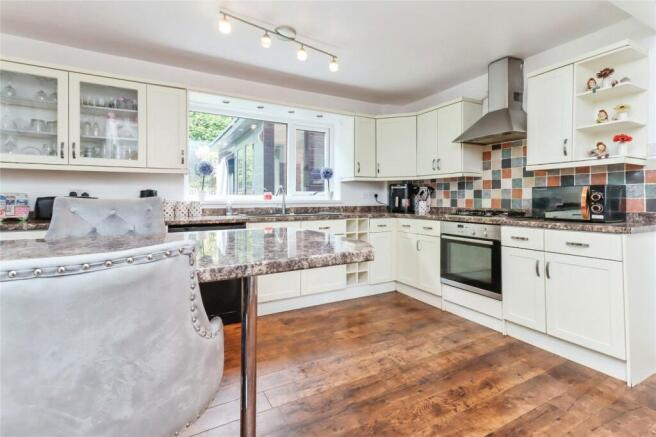 Kitchen/ Breakfast