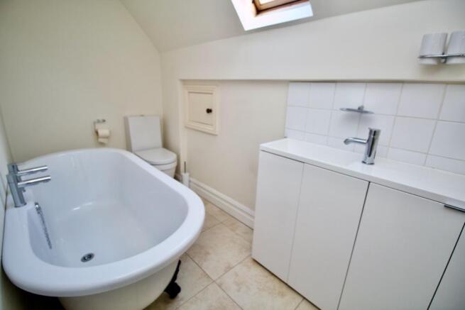2nd Family Bathroom