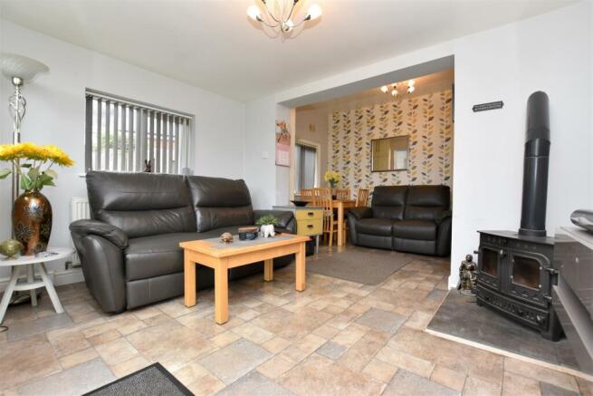 Living / Sitting Room